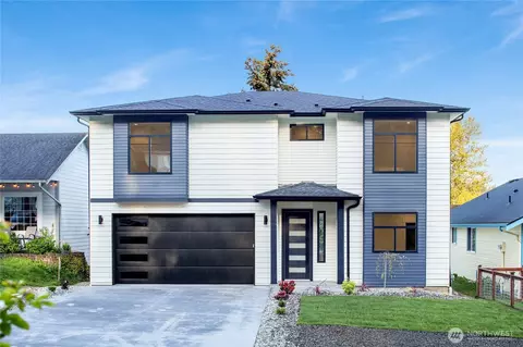 104 44th St, Bellingham, WA 98226