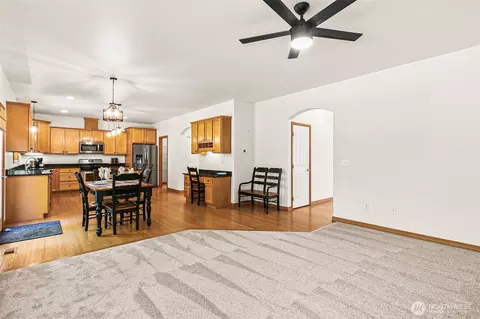 Living - 20409 197th Ave E, Orting, WA 98360 photo 6 of 6