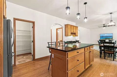 Kitchen - 20409 197th Ave E, Orting, WA 98360 photo 4 of 5