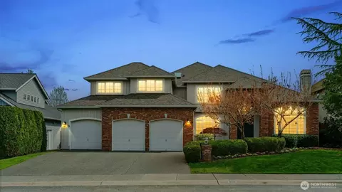 926 269th Ave SE, Sammamish, WA 98075