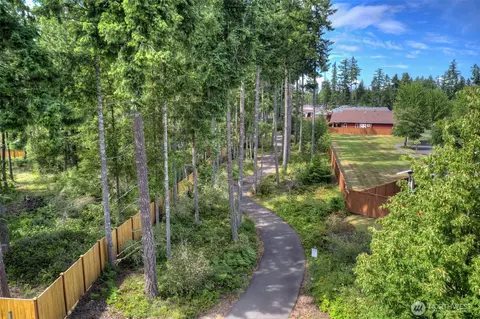 8237 Bainbridge Loop NE, Lacey, WA 98516 photo 27