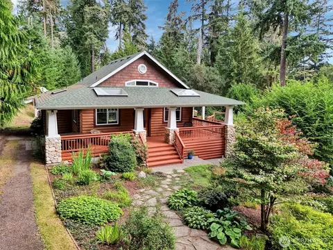 20205 Chautauqua Beach Rd SW, Vashon, WA 98070