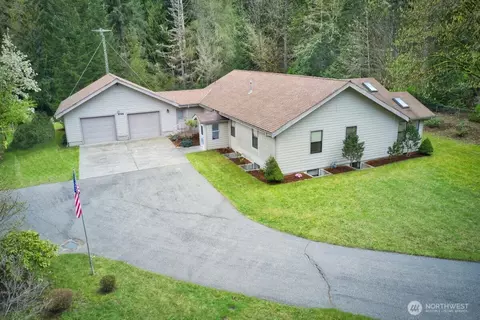 9068 Cantershire Ave NE, Bremerton, WA 98311