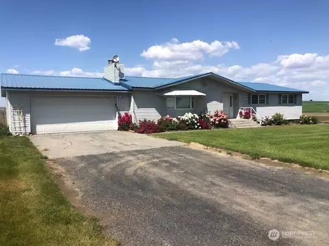 20868 SE Rd 2, Warden, WA 98857