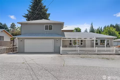 2116 3rd St NE, East Wenatchee, WA 98802