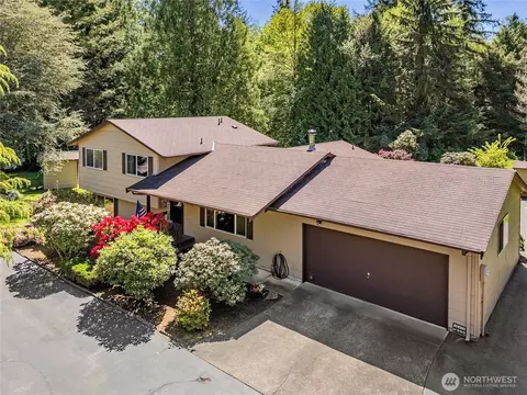 8675 NE West Kingston Rd, Kingston, WA 98346
