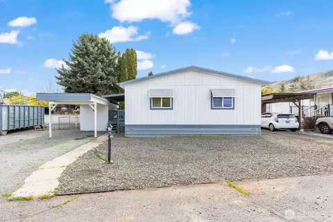 110 Sage Trail Rd #37, Yakima, WA 98901