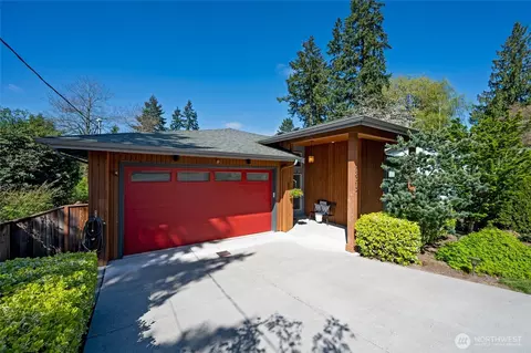 12313 36th Ave NE, Seattle, WA 98125