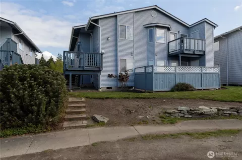 730 SE 8th Ave #G202, Oak Harbor, WA 98277