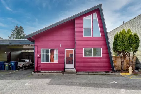 1559 8th St NE #B, Auburn, WA 98002