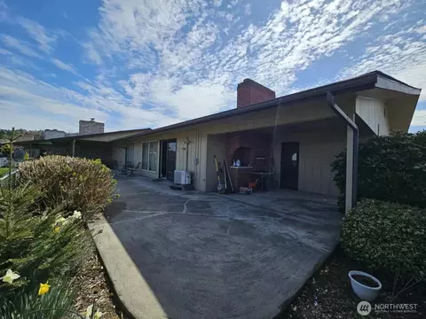 Exterior - 1301 S Third Ave, Sequim, WA 98382 photo 4 of 11