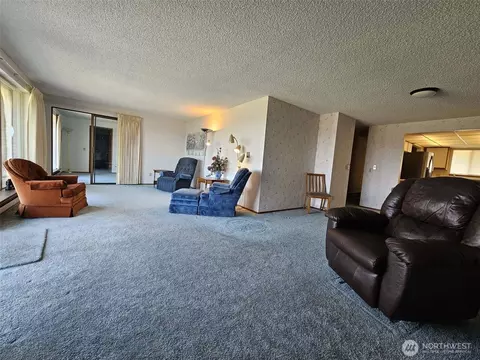 Living - 1301 S Third Ave, Sequim, WA 98382 photo 2 of 3