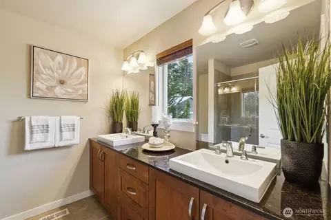 Bath - 3221 139th Pl SE, Mill Creek, WA 98012 photo 2 of 5