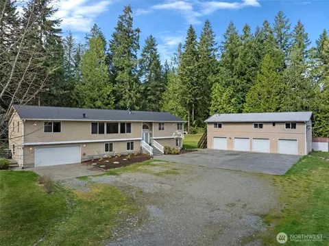 5675 Winona Ln, Langley, WA 98260