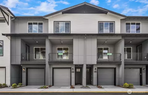 626 164th St SW #D3, Lynnwood, WA 98087