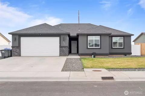 922 SW Q St, Quincy, WA 98848