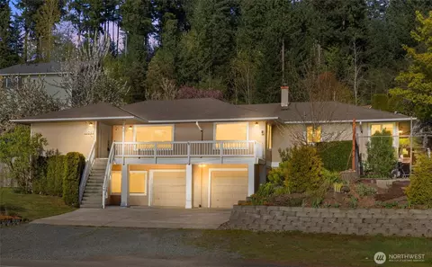 19529 Locust Way, Lynnwood, WA 98036