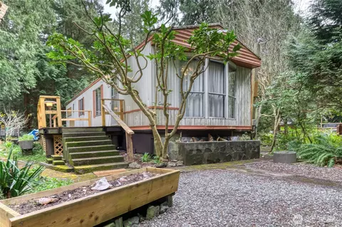 174 Burns Way, Point Roberts, WA 98281