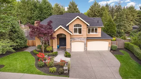 410 214th Ave SE, Sammamish, WA 98074