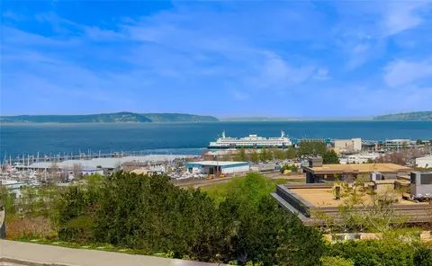 50 Pine St #205, Edmonds, WA 98020