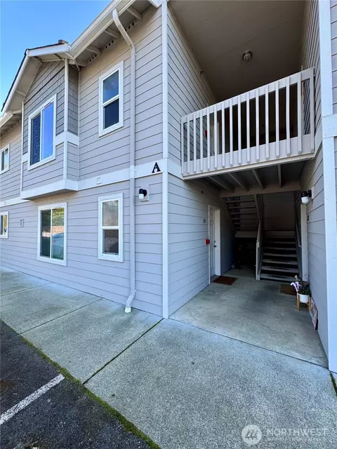 1101 Bonneville Ave #A101, Snohomish, WA 98290