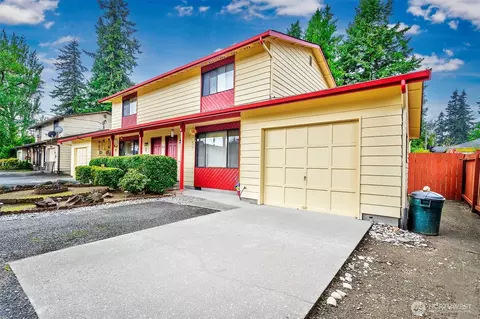 Exterior - 6708 Beverly Blvd, Everett, WA 98203 photo 1 of 5
