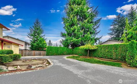 Exterior - 6708 Beverly Blvd, Everett, WA 98203 photo 5 of 5