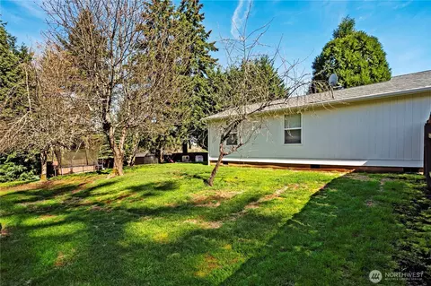 Exterior - 316 Cedar Ct, Winlock, WA 98596 photo 9 of 10