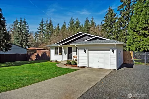 Exterior - 316 Cedar Ct, Winlock, WA 98596 photo 2 of 10