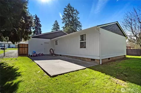 Exterior - 316 Cedar Ct, Winlock, WA 98596 photo 5 of 10