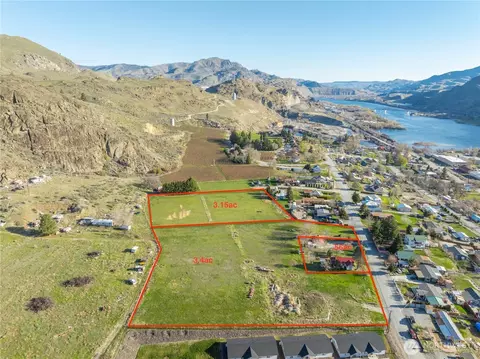 123 Chelan Fls, Chelan Falls, WA 98817