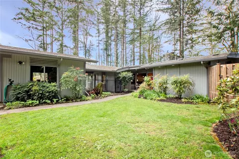 5727 Kinney Rd SW, Olympia, WA 98512