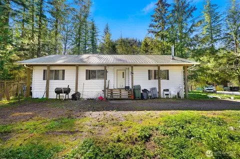 8536 Juniper Pl, Maple Falls, WA 98266