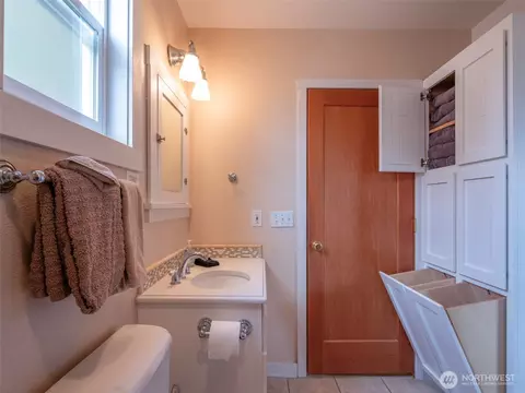 Bath - 352 Spath Rd, Sequim, WA 98382 photo 2 of 2