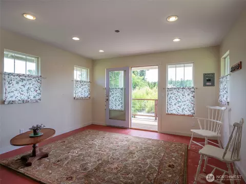 Entry Way - 352 Spath Rd, Sequim, WA 98382 photo 1 of 2
