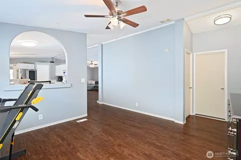 15915 55th St E, Sumner, WA 98390 photo 11
