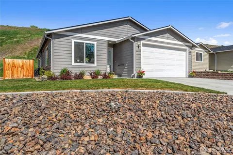 2399 SE Sage Brooke Rd, East Wenatchee, WA 98802