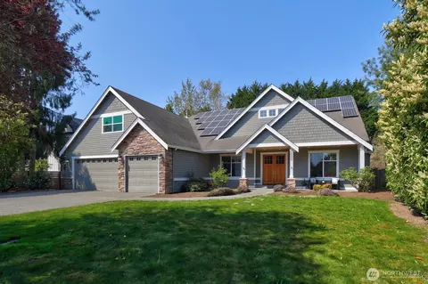 9002 NE 152nd Pl, Kenmore, WA 98028