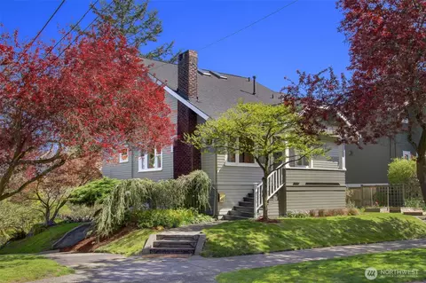 7316 Dayton Ave N, Seattle, WA 98103