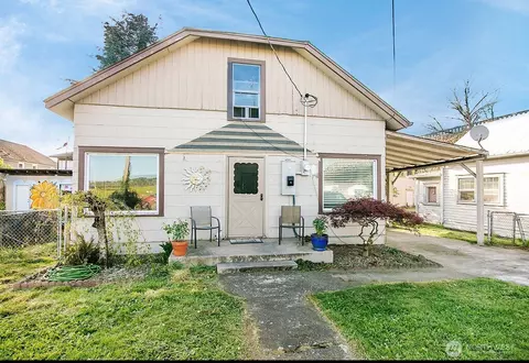 203 NW 1st Ave, Kelso, WA 98626