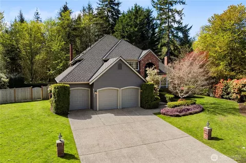 24535 NE 72nd St, Redmond, WA 98053