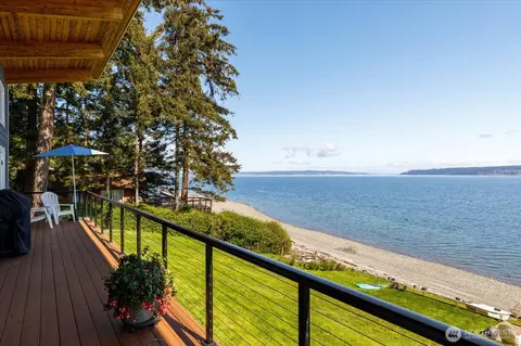 727 Arbor Dr, Coupeville, WA 98239