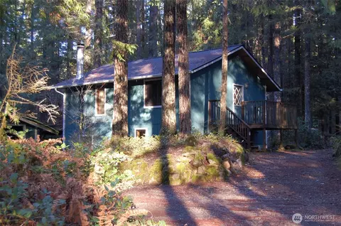 100 N Duckabush Dr W, Hoodsport, WA 98548