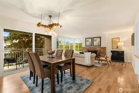 1324 W Emerson St #202, Seattle, WA 98119