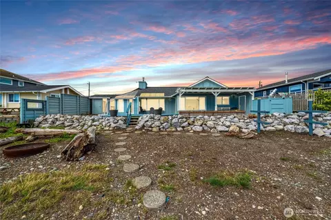 4186 Saltspring Dr, Ferndale, WA 98248