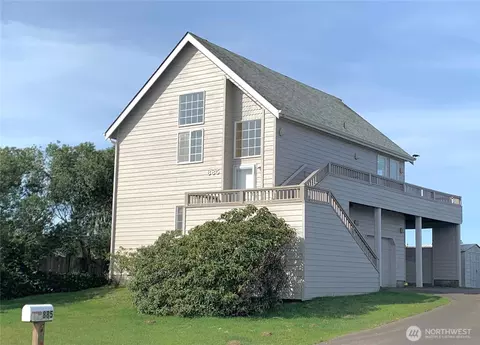 885 Ocean Shores Blvd SW, Ocean Shores, WA 98569