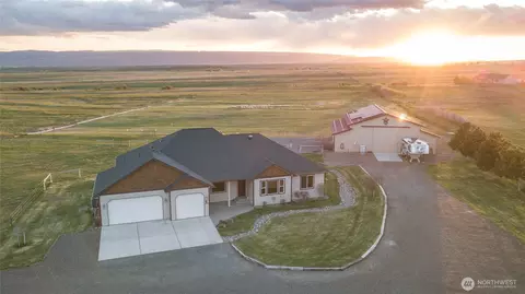 10121 Reecer Creek Rd, Ellensburg, WA 98926