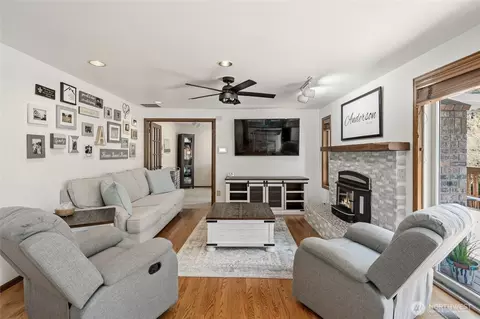 Living - 21019 47th Dr SE, Bothell, WA 98021 photo 3 of 3