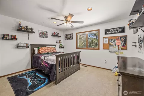 Bedroom - 21019 47th Dr SE, Bothell, WA 98021 photo 4 of 6