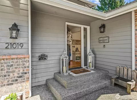Entry Way - 21019 47th Dr SE, Bothell, WA 98021 photo 1 of 2